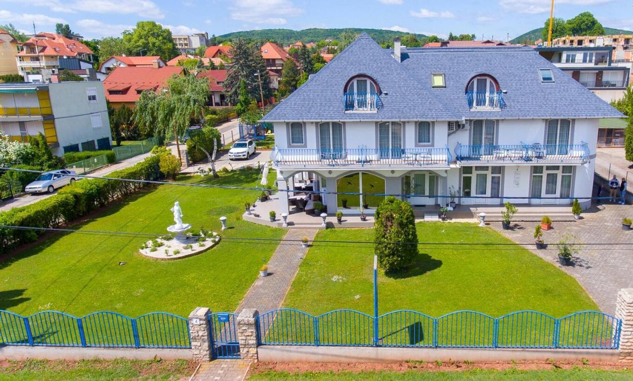Margret Haus Acomodação com café da manhã Balatonfüred Exterior foto