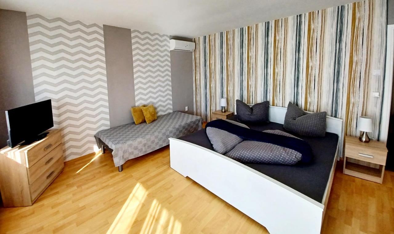 Margret Haus Acomodação com café da manhã Balatonfüred Exterior foto
